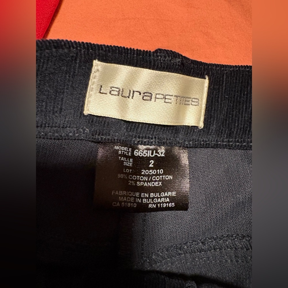 NWT Laura Petites Black Corduroy Flare Pants in size 2 - Picture 2 of 8